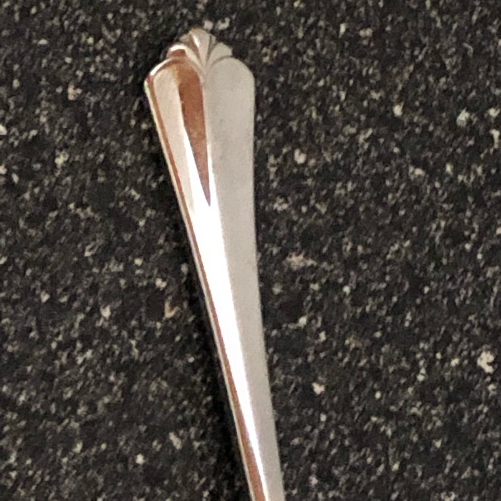 Oneida Juilliard Fine Flatware Teaspoon, 0.06 LB, Metallic - Picture 4 of 8